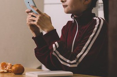 Con gái "bẻ khóa" tài khoản ngân hàng, donate 260 triệu đồng cho streamer, bố mẹ tá hỏa cầu cứu!