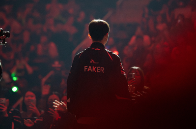 Faker có "thành tích" khó quên lần đầu tiên sau hơn 10 năm sự nghiệp