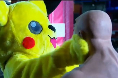 Gặp gỡ chú Pikachu vừa dễ thương vừa giỏi võ