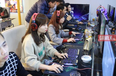 Thăm quan Đèn Lồng Đỏ 8 - Quán game giá hợp lý khu vực Lê Văn Lương