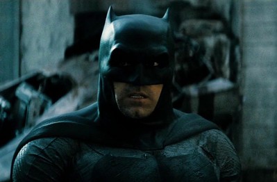 Batman v Superman: Rốt cuộc "đấng vô đối" có phải chỉ là bình vôi trong phim?