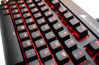 Đánh giá bàn phím cơ chỉ dành cho game thủ Corsair K63, chưa đầy 2 triệu Đồng mà ngầu hết mức!