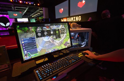 YouTube thay đổi chính sách kiếm tiền, hàng triệu streamer "ít người xem" lao đao vì mất nồi cơm