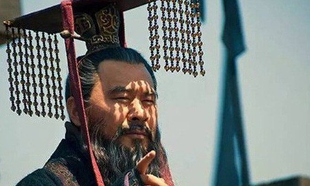 Tam quốc diễn nghĩa: Nắm cả triều đình trong tay, tại sao Tào Tháo không lên ngôi hoàng đế?