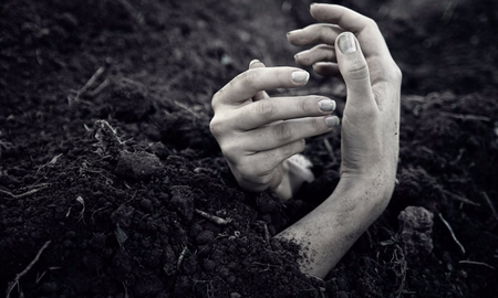 Nhảy dù cùng bạn bè, game thủ gặp sự kiện siêu nhiên không thể giải thích, đồng đội mất tích ngay trước mắt một cách bí hiểm