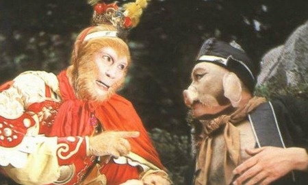 Bí ẩn Tây Du Ký: Tôn Ngộ Không từng "xui" Bát Giới vứt tượng Tam Thanh vào... hố xí, tạm xơi đồ thối, trở thành "thum thủm tiên sinh"