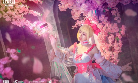 Cosplay trang phục của PUBG Mobile, nữ MC tranh thủ “thả” một câu “thính" cực độc!