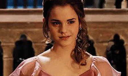 Sự thật về bộ váy dạ hội của Hermione ở Harry Potter: Bản gốc giống hệt nàng Lọ Lem!