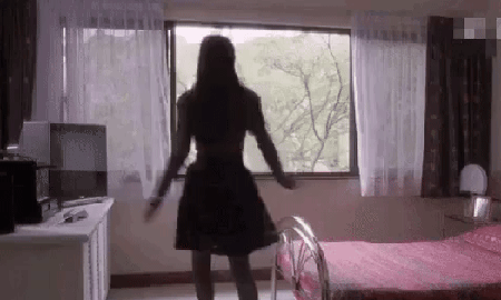 "Mỹ nhân đẹp nhất châu Á" tháo chạy khỏi showbiz trong ê chề