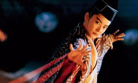 4 cao thủ cùng luyện Quỳ Hoa Bảo Điển, chỉ Đông Phương Bất Bại bỏ kiếm dùng kim thêu: Sự thật gây bất ngờ