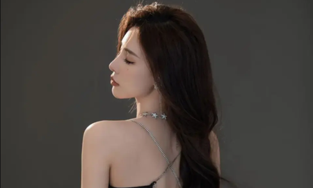 Kỳ lạ chuyện nữ streamer nữ: Xinh đẹp, sexy, dáng chuẩn… nhưng bị bố “bắt cưới” anh họ?