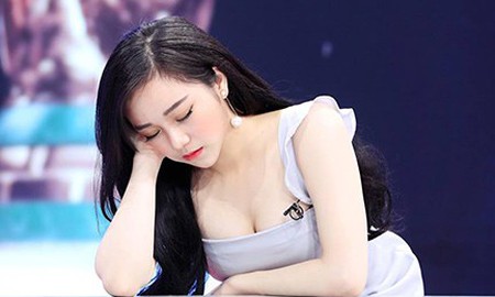 Nổi không kém Trâm Anh, một hot girl World Cup khác cũng ở ẩn sau những thị phi