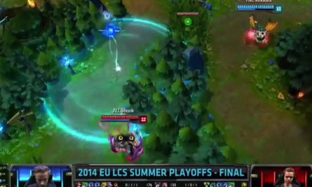 Liên Minh Huyền Thoại: Top pha trốn chạy không tưởng 8/2014
