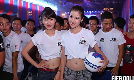 Hàng ngàn game thủ cháy hết mình trong tiệc sinh nhật FIFA Online 3 tròn 1 tuổi