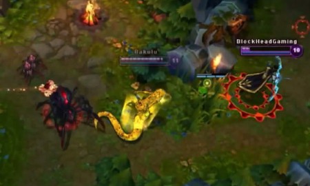 Liên Minh Huyền Thoại: Những pha "bóp" đồng đội cực thốn