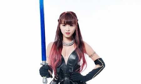 Cùng ngắm cosplay nữ chiến binh Hải Băng trong game Thiên Thư