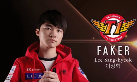 Liên Minh Huyền Thoại: Faker "đánh võng" né skill cứ như tool hack