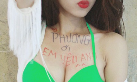 Bỏng mắt với màn viết thông điệp của nữ game thủ Việt
