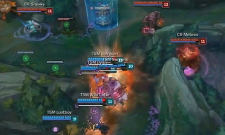 Liên Minh Huyền Thoại: Những pha tốc biến né chiêu siêu hạng