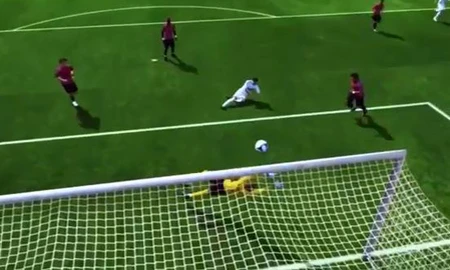 Xem khả năng phản xạ thánh thần của thủ môn trong game