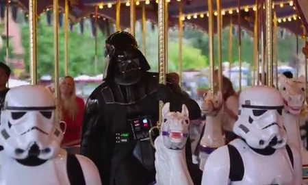 Cùng trùm hắc ám trở về thăm tuổi thơ vô cùng độc đáo