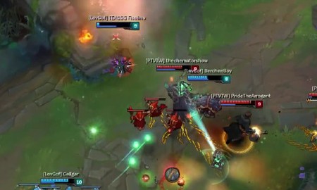 Liên Minh Huyền Thoại: 5 pha trốn chạy ảo diệu nhất tháng 2