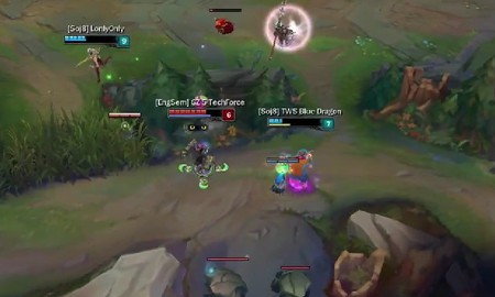 Top 5 pha gank Liên Minh Huyền Thoại "thảm hại" nhất tháng 12