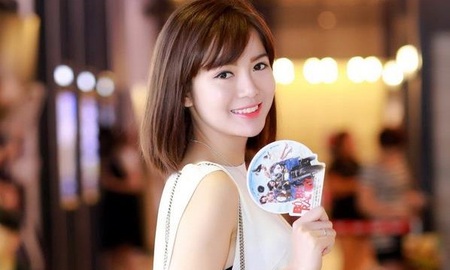 FIFA Online 3: Hot girl M.U Tú Linh sẽ xuất hiện và khuấy đảo Football Fest 2016