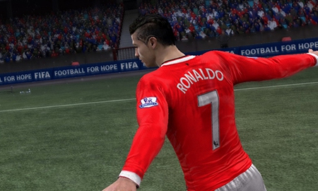 Điểm danh 5 tiền đạo "Tầm Xa" trong FIFA Online 3