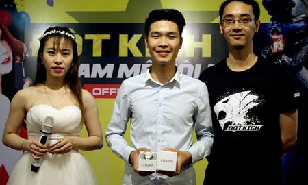 NPH Đột Kích bạo tay chi tiền tỷ mừng sự kiện sinh nhật 8 tuổi