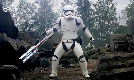 Lộ diện danh tính Stormtrooper mạnh nhất trong Star Wars: The Force Awakens