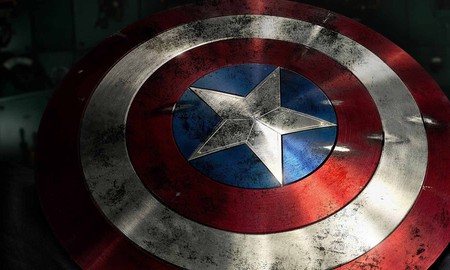 Cân nặng thực sự của khiên Captain America sẽ khiến bạn phải giật mình