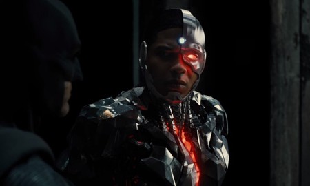 Những điều thú vị mà bạn không nên bỏ qua trong trailer Justice League mới