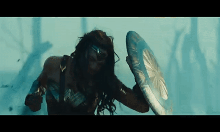 9 điều mà bạn chưa chắc đã biết về phim nữ anh hùng "Wonder Woman"