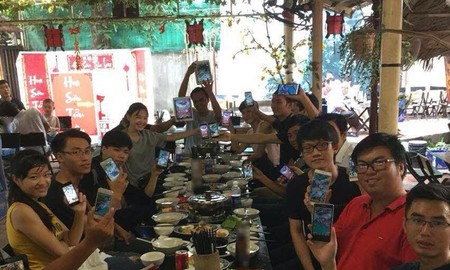 Game thủ “quẩy” hết mình trong Offline Mộng Võ Lâm