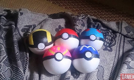 Sốt với bạn trẻ Việt tự làm Pokeball cực đẹp, phát miễn phí không lấy tiền