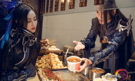Cosplay "đại gia đình Đường Môn" cực chất trong Võ Lâm Truyền Kỳ