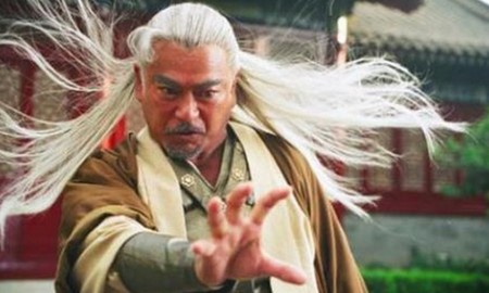 Hùng Bá so tài võ công cùng Trương Tam Phong: Ai là người thắng, kẻ bại?