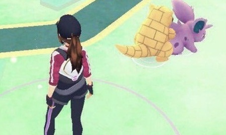 13 ảnh chụp những tình huống cực nhạy cảm trong thế giới Pokemon GO