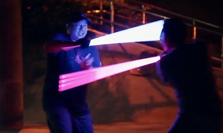 Trường dạy đấu kiếm ánh sáng cực chất, fan Star Wars chắc chắn sẽ mê mệt