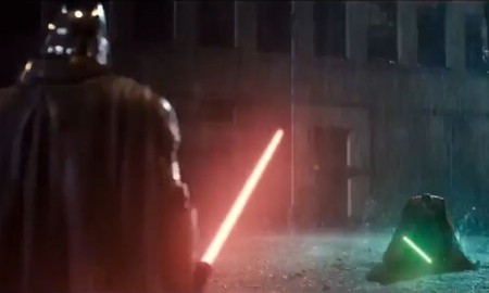 Thật thú vị khi Batman và Superman cầm kiếm ánh sáng choảng nhau