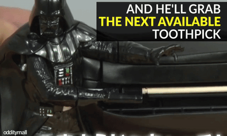 Đến Darth Vader cũng phải đưa tăm xỉa răng mời khách ở Nhật