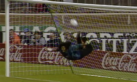 FIFA Online 3: Cú đá ‘Bọ Cạp’ siêu phàm khiến đối thủ cạn lời