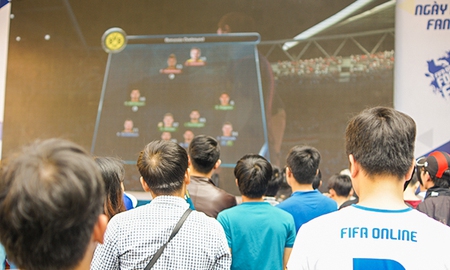 Fan quẩy tưng bừng trong ngày hội FIFA Online 3 lớn nhất Việt Nam