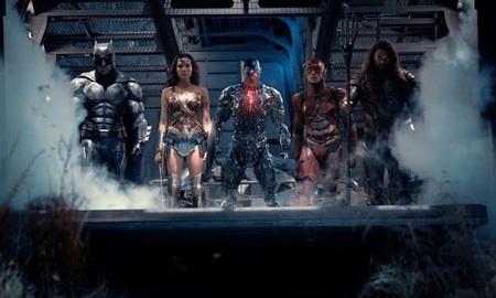 Fan mỏi mắt ngóng chờ Superman trong hình Justice League mới để rồi thất vọng và lo lắng