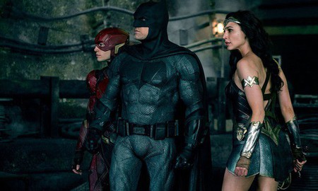 Justice League mở màn công chiếu đáng thất vọng tại Bắc Mỹ