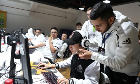 CKTG Đột Kích: Nhà vô địch Brazil muốn mời Rambo gia nhập team Black Dragon