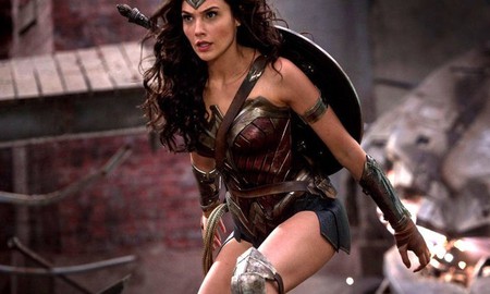 9 lần cô nàng Wonder Woman trở nên độc ác, tàn nhẫn từng được ghi nhận