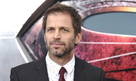 Đạo diễn Zack Snyder từ bỏ phim Justice League vì muốn ở bên gia đình sau khi con gái qua đời...
