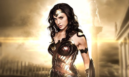 Wonder Woman và 5 nhân vật nữ quyến rũ nhất từng bước lên màn ảnh của DC Comics